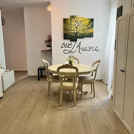 Alojamento de Acomodação e Pequeno-almoço L'aurora 3*
